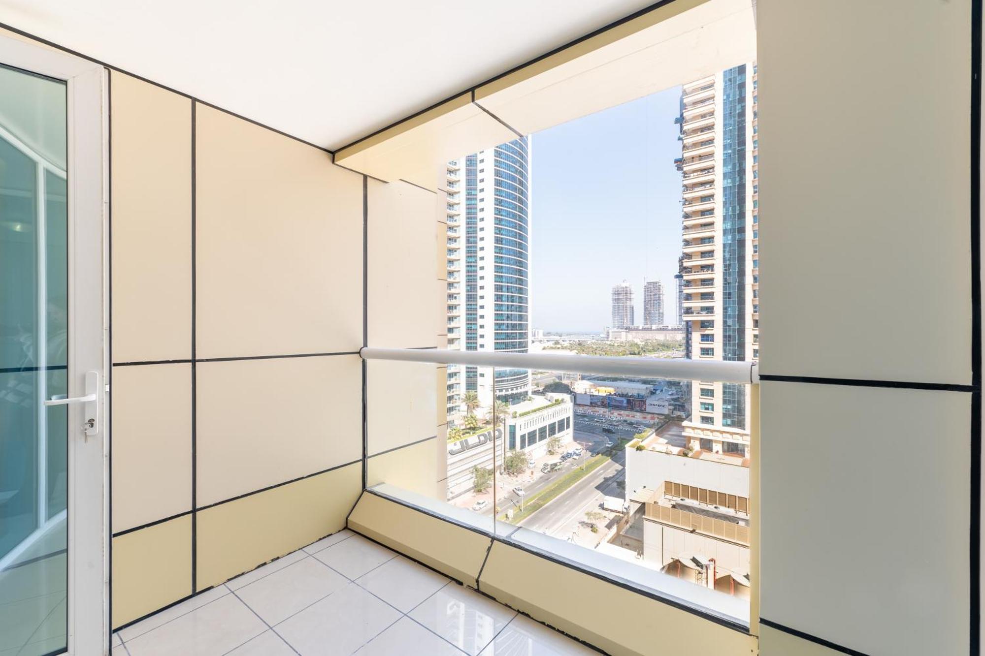 Upgraded Marina 1br - Sulafa Tower - Calming Views Dubai