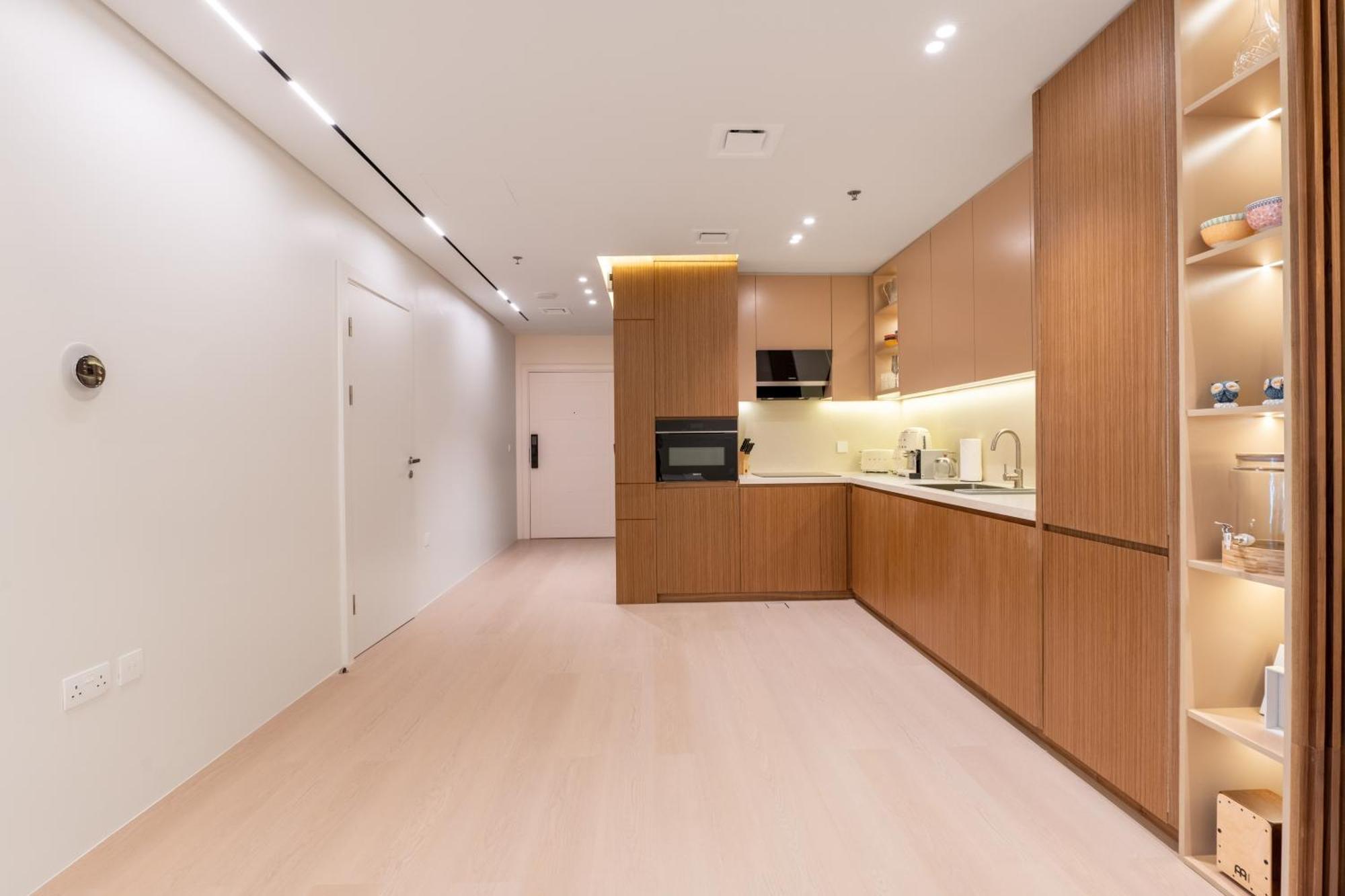 Upgraded Marina 1br - Sulafa Tower - Calming Views Dubai